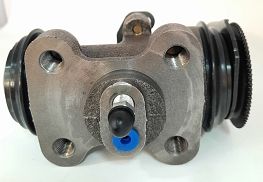 CYLINDER,WHEEL RH REAR