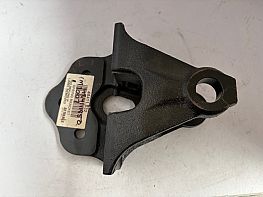 BRACKET, SPRING FRONT 