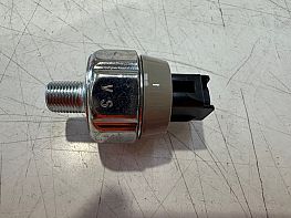 SWITCH - VACUUM WARNING