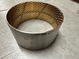 REAR TRUNNION THRUST WASHER