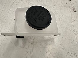 CLUTCH FLUID RESERVOIR