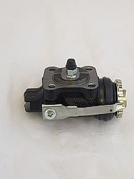 CYLINDER, WHEEL FRONT RH FORWARD