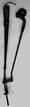 ARM, WIPER RH HINO