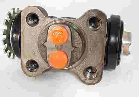 CYLINDER,WHEEL RH REAR
