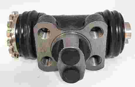 CYLINDER,WHEEL RH REAR