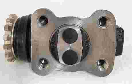 CYLINDER,WHEEL LH FRONT