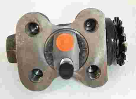 CYLINDER,WHEEL RH FRONT