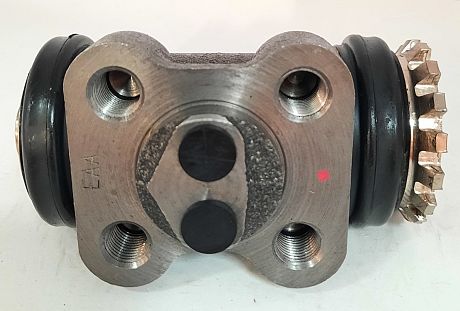 CYLINDER,WHEEL RH REAR