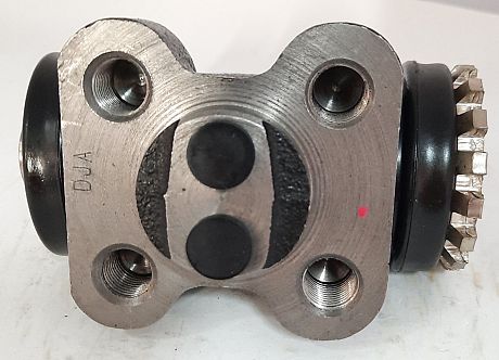 CYLINDER,WHEEL RH REAR