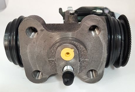 CYLINDER,WHEEL RH REAR