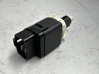 SWITCH - ON CLUTCH PEDAL