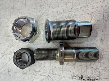HUB BOLT KIT - REAR RH
