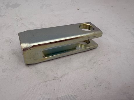 CLEVIS - CLUTCH SLAVE AIR PACK