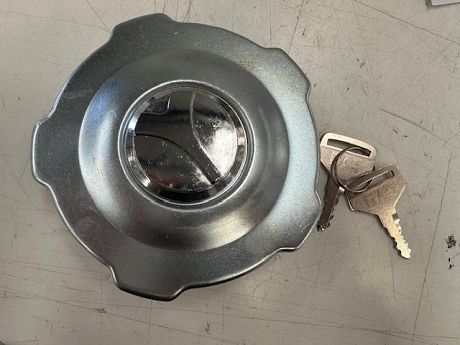 FUEL TANK CAP - LOCKING 