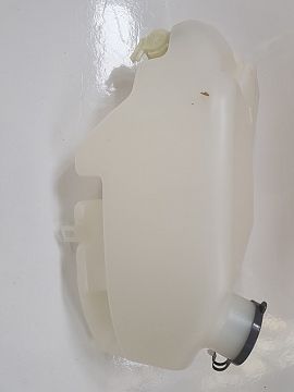 BOTTLE, WASHER NISSAN UD 