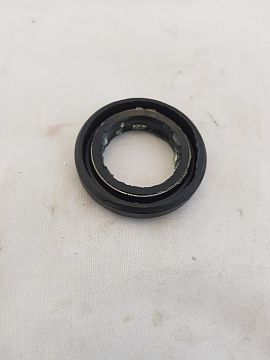 SEAL, STEERING BOX TOP