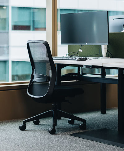 Q5 task chair – ergonomic office seating | Vidak