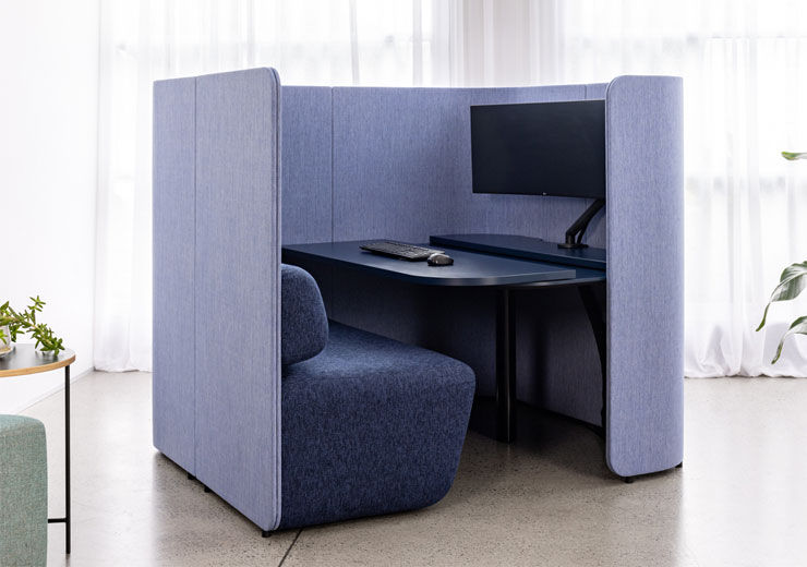 Retreat Mini Booth – compact focus booth | Vidak