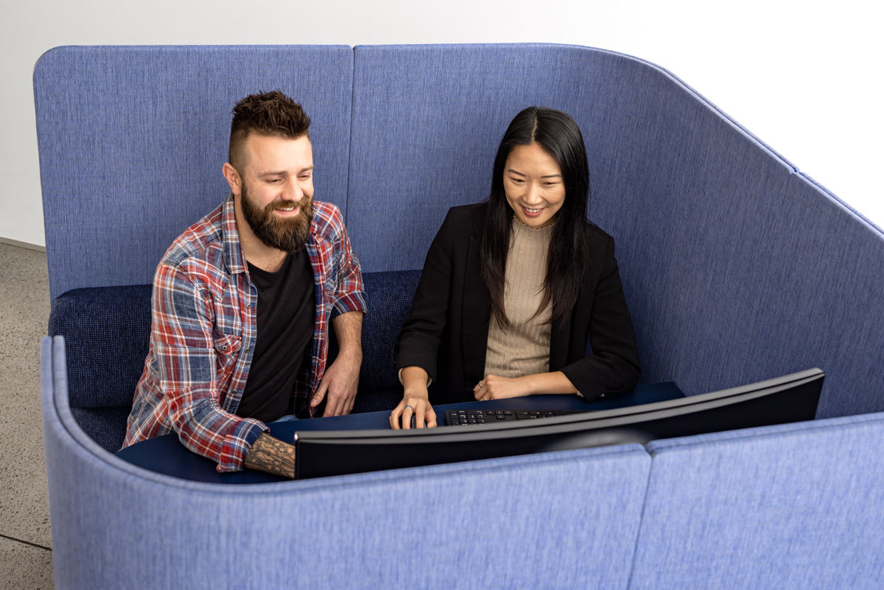 Retreat Mini Booth – compact focus booth | Vidak