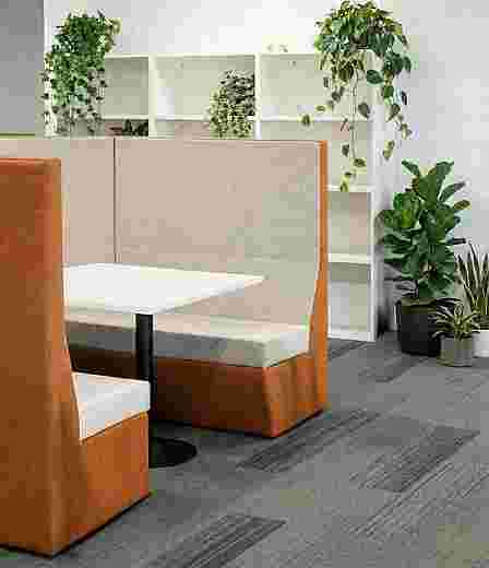 Huddle collaborative booths – flexible meeting spaces | Vidak