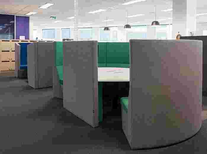 Huddle collaborative booths – flexible meeting spaces | Vidak