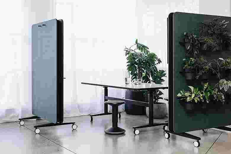 Aerial Move – cordless height-adjustable flip table | Vidak