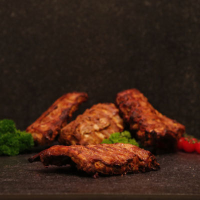 1x Voorgegaard ribbetjes