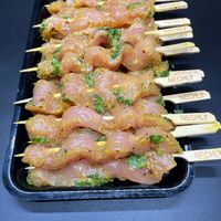 2x RUNDS brochette gemarineerd BBQ (4 st. vlees) (190), 4x Merguez (162), ...