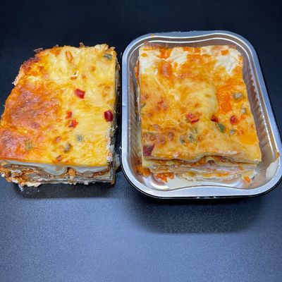 1x KIPPEN lasagne  (+/- 25 min 180°c) (1230), 1x lasagne  (+/- 25 min 180°c) (230)