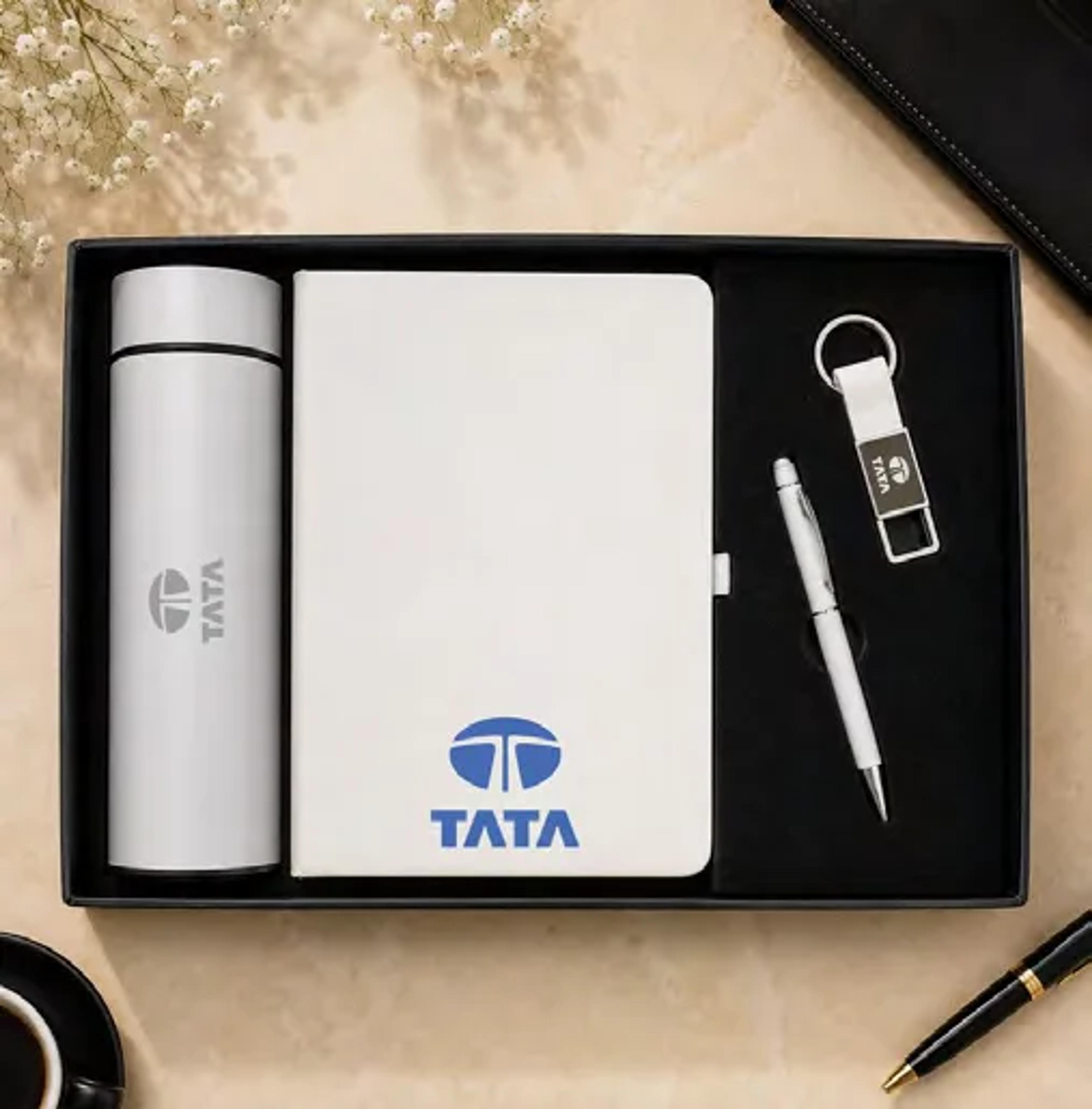 The Achiever Kit - White — Executive Gift Sets corporate gift