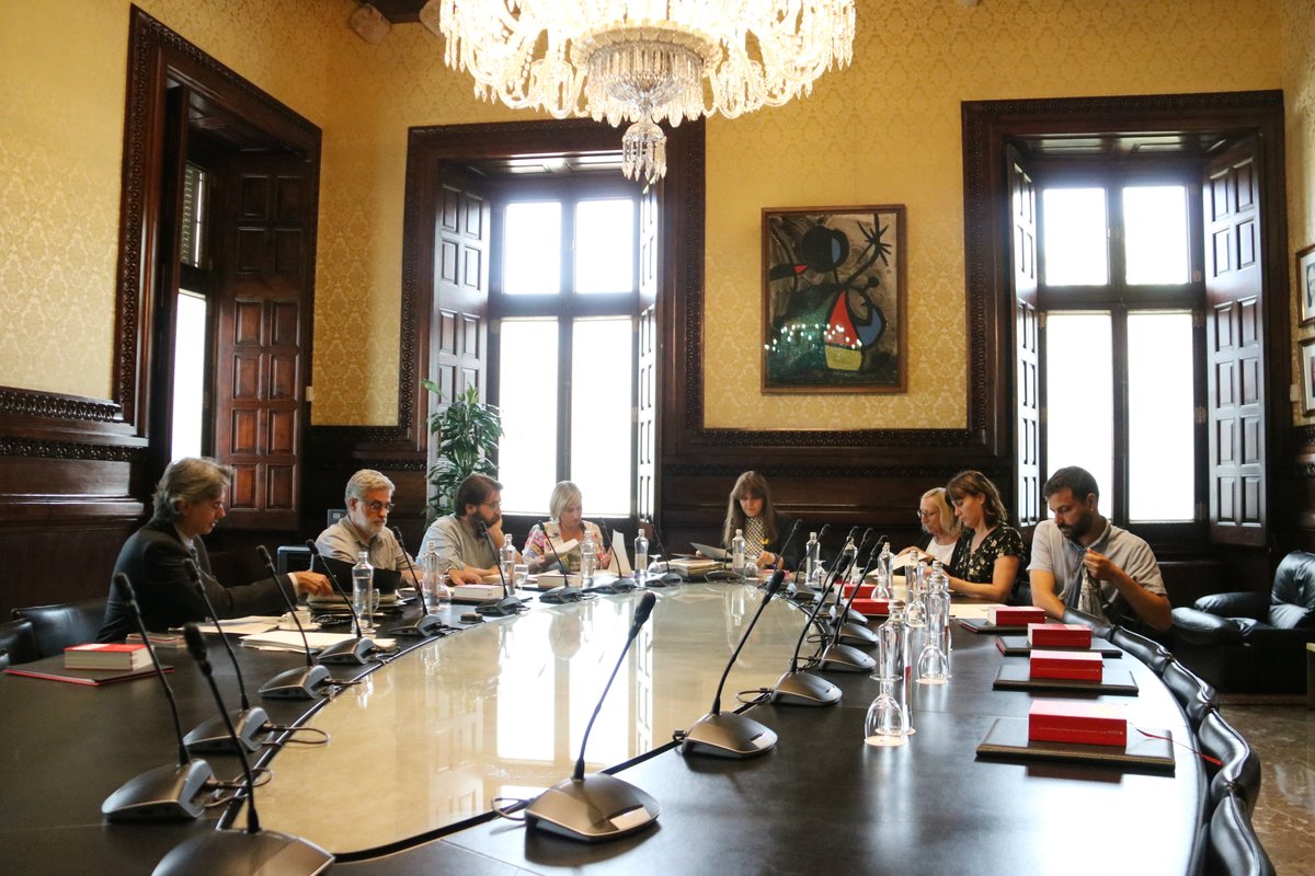 Reunió de la Mesa del Parlament.