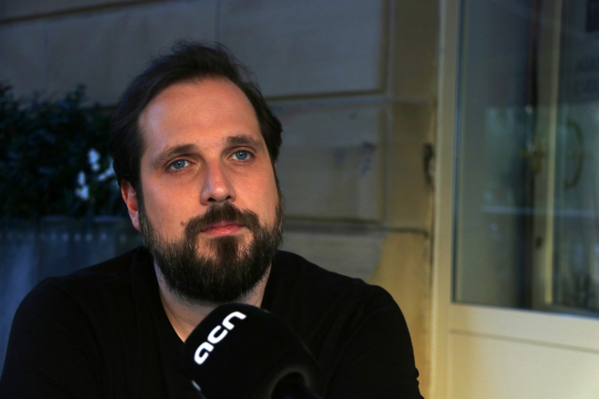 El director Carlos Vermut durant una entrevista amb l'ACN des del Festival de Sant Sebastià, el 26 de setembre de 2018.