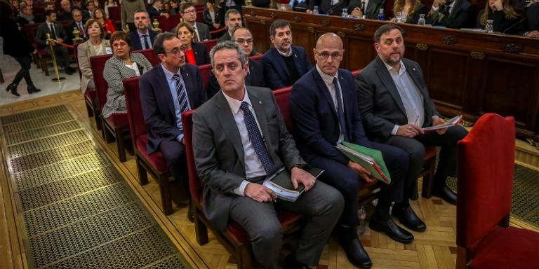 Sortir al carrer per fer soroll de manera pacífica és la primera resposta que proposen l'ANC I Òmnium