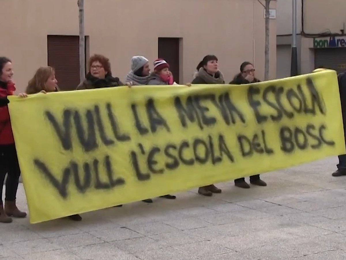 Una de les protestes de la comunitat educativa de l'Escola del Bosc