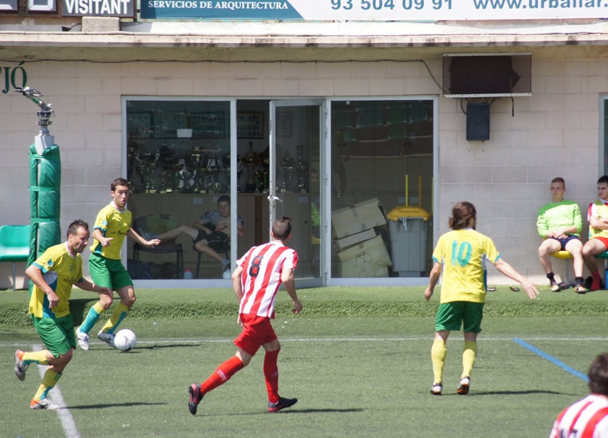 Primer partit al Municipal de Can Fatjó / Arxiu