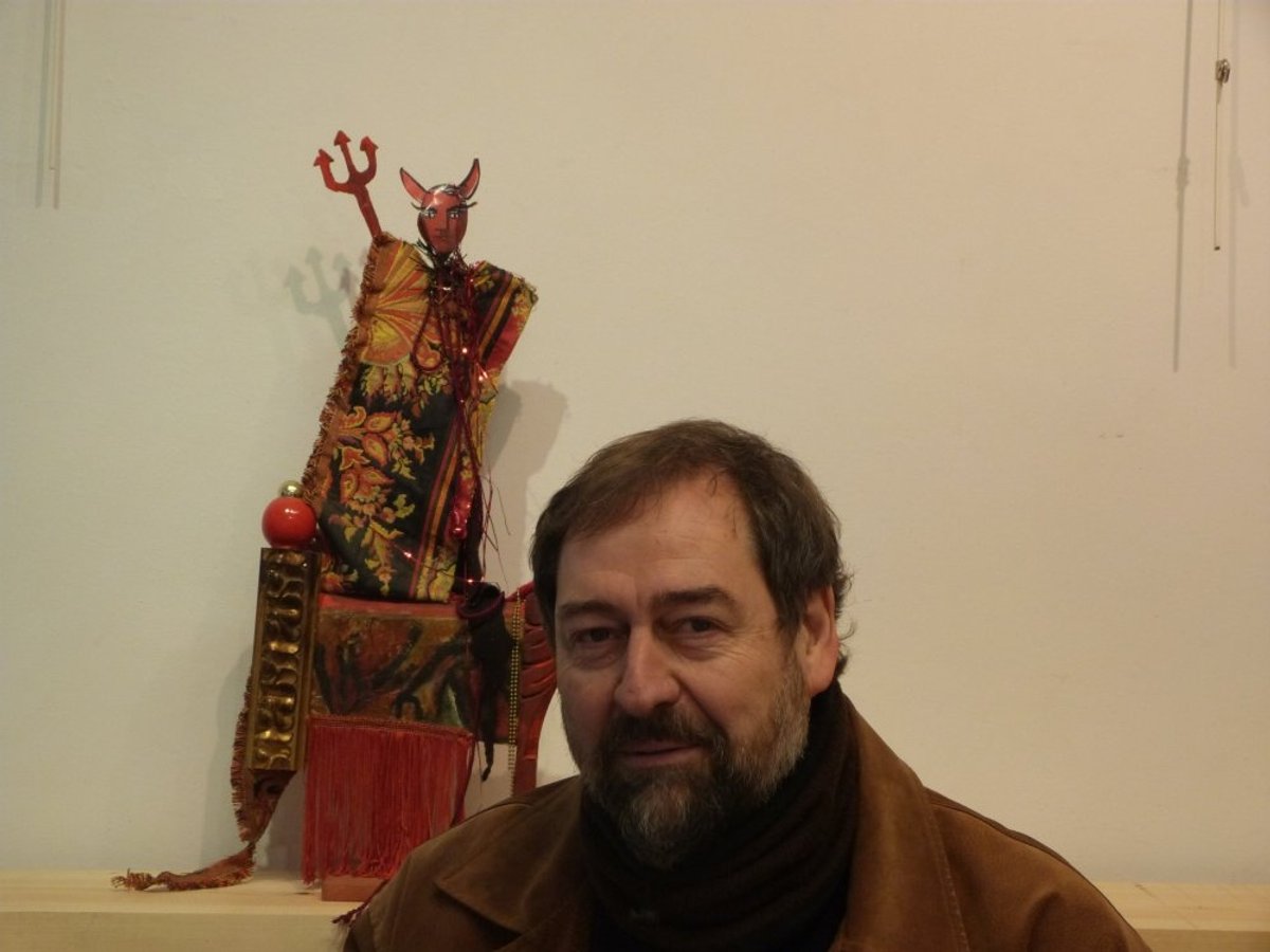 Pep Borràs, amb una de les seves peces