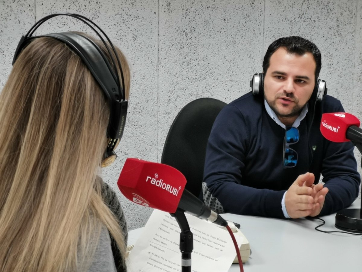 Foto: un dels moments del programa Els Grups municipals opinen