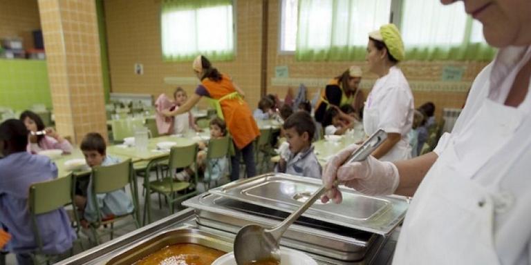 Targetes moneder per garantir l’alimentació dels alumnes que reben beques menjador