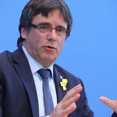 Carles Puigdemont: "Inhabilitar el President per una pancarta és una salvatjada democràtica"