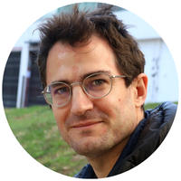 Guillem Roma: “El disc ‘Postureo real’ vol convertir les coses quotidianes en extraordinàries" - episode art