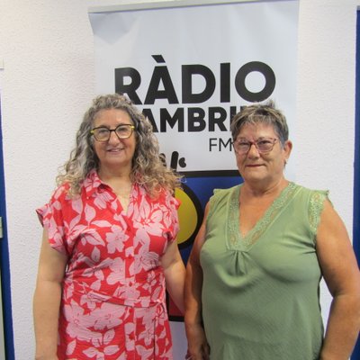 El món de Cambrils, 21 d'agost de 2025. Convidades: Ángeles Oteixa i Magda Pedret