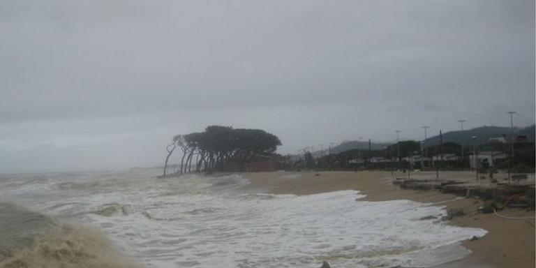 L'Estat enllesteix les obres de reparació de la platja de la Punta de la Tordera