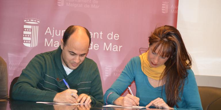 Signen un conveni per gestionar un local d'acollida per a gats abandonats