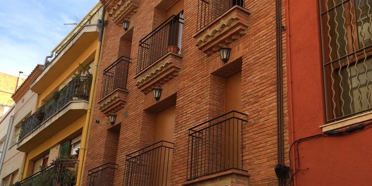 L'Ajuntament podria sancionar als bancs que tenen habitatges buits al poble