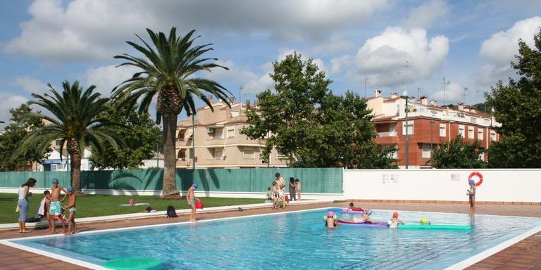 S'obren les inscripcions per als cursos de natació de la piscina municipal