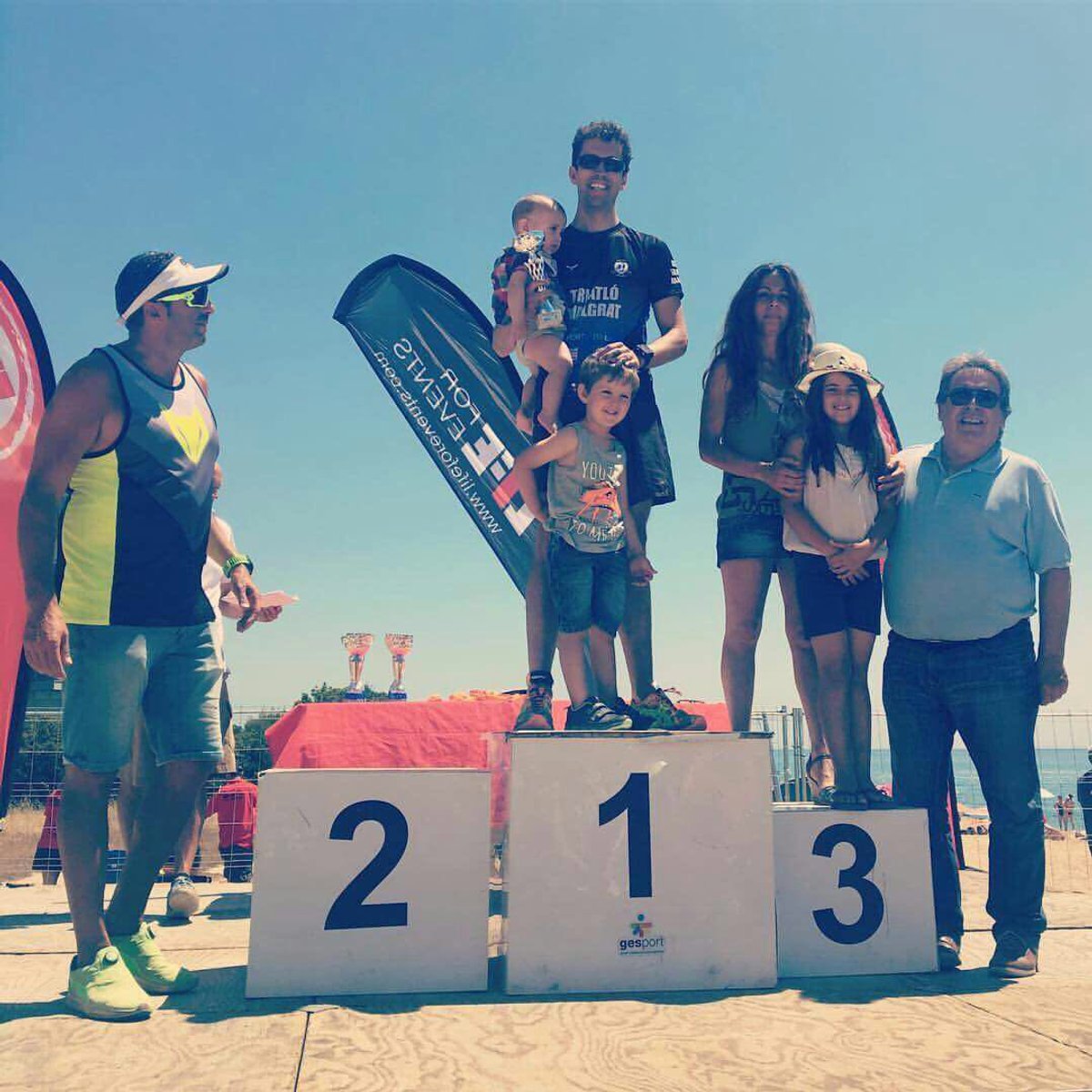 El malgratenc Ignasi Piñeiro guanya la Triatló de Santa Susanna