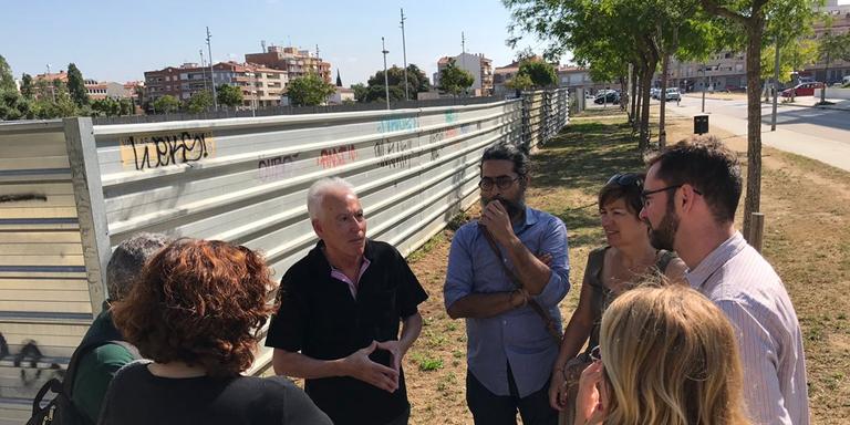 [ÀUDIO] La neteja dels carrers o el manteniment dels espais verds, principals queixes dels veïns a l'"A peu de carrer"