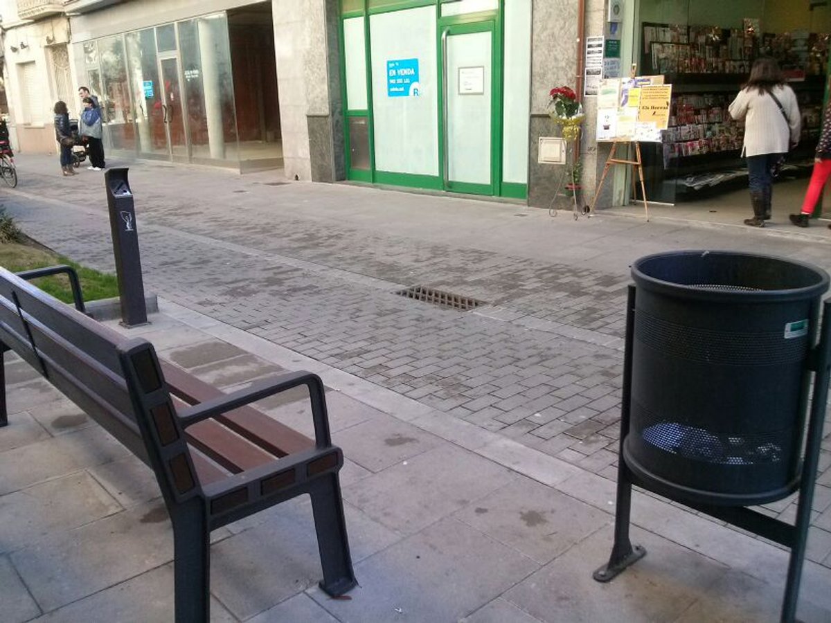 Posen en marxa un pla de manteniment de mobiliari urbà