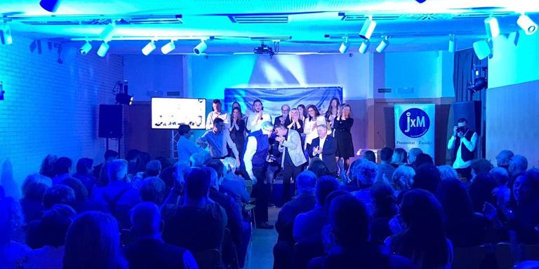 [ÀUDIO] Carme Ponsa reivindica la "política de proximitat que dona oportunitats a tothom" durant la presentació del seu equip per a les eleccions municipals del dia 26