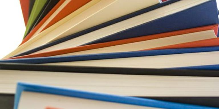 [ÀUDIO] Dilluns s'obren les convocatòries per demanar les beques per al menjador escolar i la compra de llibres